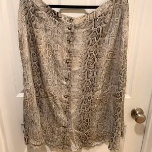 Adorable skirt brand new size Large